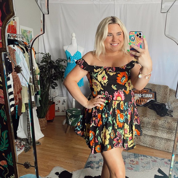 Urban Outfitters Dresses & Skirts - nwt UO Black Floral Aubrey Off-The-Shoulder Mini Dress Size Large